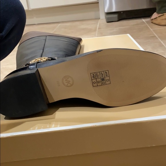 MK Boots - Picture 3 of 4